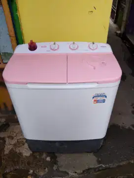 Mesin cuci Sanken 8kg