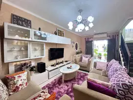 Dijual rumah cantik 2lantai full furnished di Raffles Hills