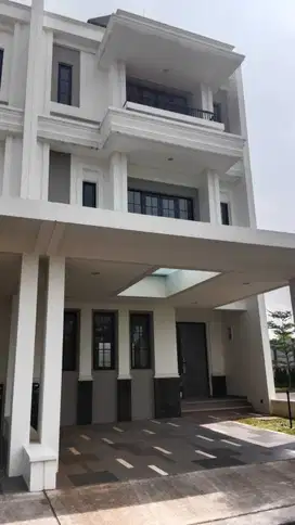 DISEWA RUMAH BARU SEMI FURNISH POSISI HOEK DI WINONA ALAM SUTERA