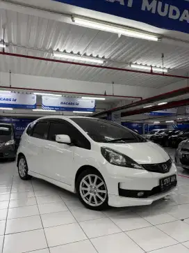 Honda Jazz RS CVT 2014