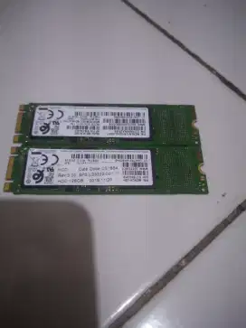 SSD 128GB Merk samsung