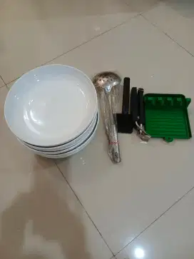Piring makan keramik Merk Blanc [Byk Bonus]