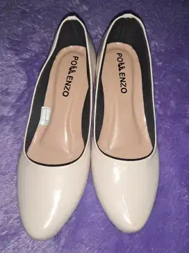 Sepatu pentofel baru wanita size 39
