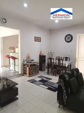 DIJUAL CEPAT Rumah di Kota wisata , Nyaman Banget & HARGA TERMIRING