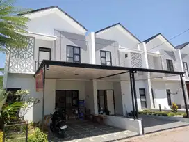 RUMAH EXOTIC BERKABUT 10 MENIT KE TOL PADALARANG DI BANDUNG BARAT