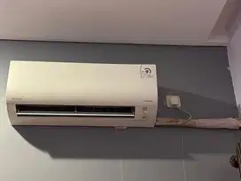 AC Daikin 1,5 PK Inverter Thailand