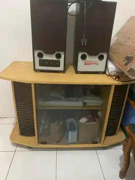 Meja TV kayu dan kaca