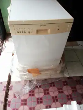 Jual 1 unit Dishwasher / mesin cuci piring