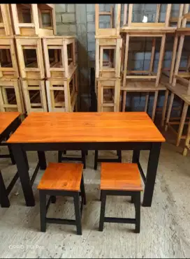 Set meja kursi makan
