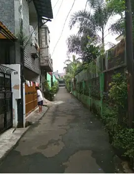 di sewakan Kos Kosan harga bersahabat dekat jl raya kebon jeruk Ber ac
