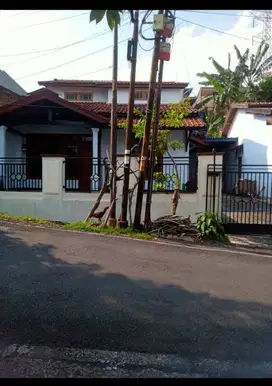 Dikontrakan Rumah Ngalian dekat Kawasan Candi