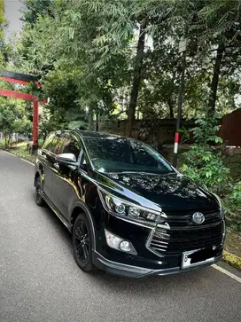 Innova Venturer Diesel 2019 (KM 52rb)
