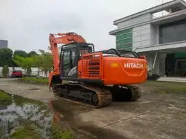 Excavator zaxxis tahun 2020pc210