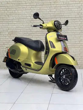 Odo 4rb Istimewa!!Vespa GTS 150S 2024 Rare Colour Plat Jatim-Mustika