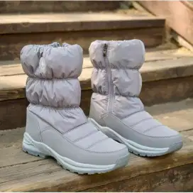 Sepatu winter waterproof wanita