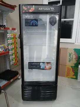 Showcase Artugo Kulkas 151L