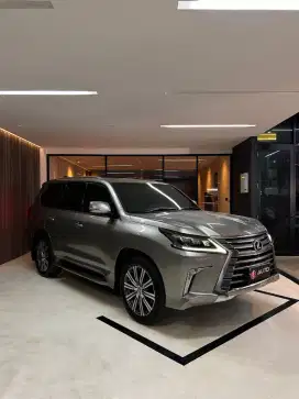 Lexus LX570 Luxury AT 2018 Abu-abu met B505DSL Km41rb Nik 2017 F-Sport