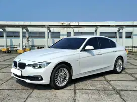 BMW 320i LUXURY AT 2018 Bensin