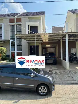 Rumah bagus shm sudah renovasi di green Ara residence harapan indah