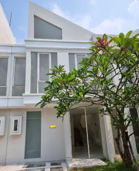 Rumah minimalis 2 lantai Grand Pakuwon Adelaide 1,099M nego tipis