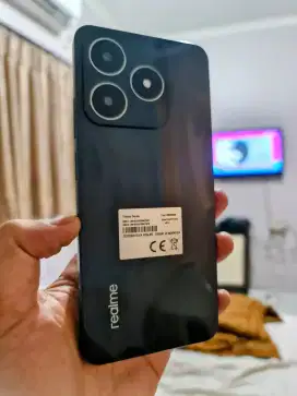 Realme C61 8+16/128