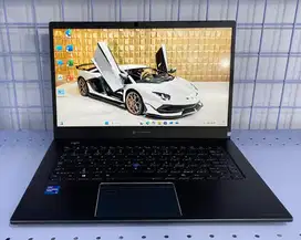Laptop core i7 gen11 ram 24gb ssd 2000gb vga intel irie xe