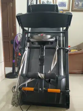 Treadmill mulus (tidak berfungsi)
