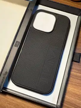 Casing TUMI 16pro Playworks