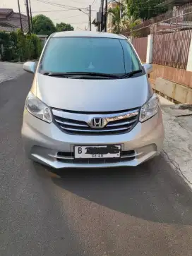Honda Freed 2013