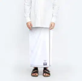 Sarung BHS Cosmo Silver warna Putih