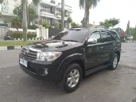 Fortuner bensin G at 2010
