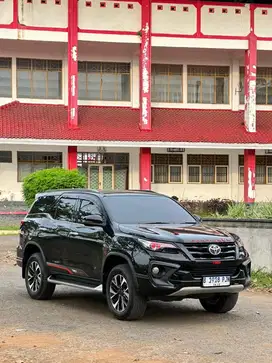 Toyota Fortuner TRD 2018