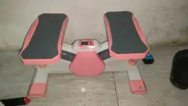 V STEPPER ALAT OLAHRAGA