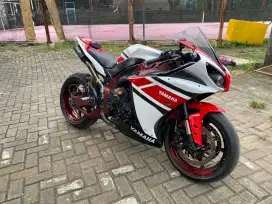 Yamaha R1 2012 anniversary red chasis, full mulus, modif banyak, no PR