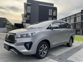 INNOVA V AT DIESEL 2021 SILVER KM 59rb PAJAK PANJANG TANGAN PERTAMA GR