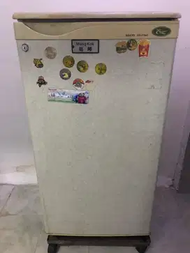 Kulkas 1 pintu sanyo