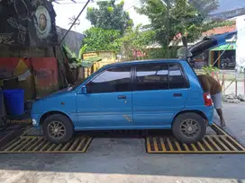 Daihatsu Ceria 2004 Bensin
