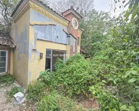 Rumah Tua Komplek Lippo Cikarang - Taman Valencia