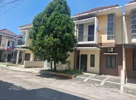 Rumah 2 Lantai Di Kawasan Panakkukang Mas Makassar Dekat Mall