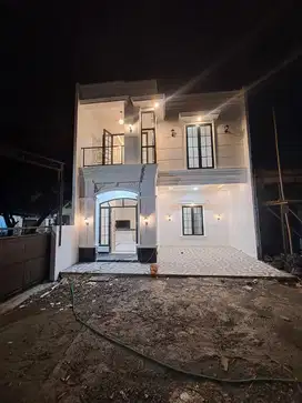 Dijual Rumah 2 Lantai Dekat GDC