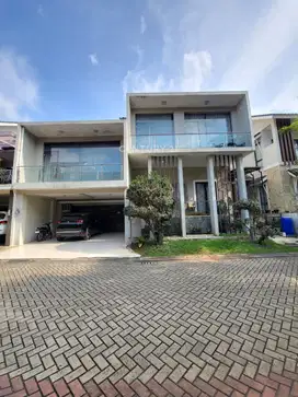 Rumah Minimalis Dijual Siap Huni Di Cluster Kebayoran SC16031