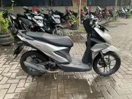 Beat deluxe 2021.KM low 34.000 an