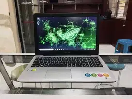 Laptop Edisi Layar 15.6inc Cocok Buat Gaming, Editing Video