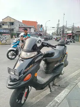Sanex QJ 125 CC
