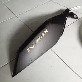 Cover body kanan nmax turbo,nmax Neo s hitam doff oryginal copotan