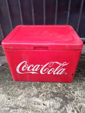 Box es minuman dingin
