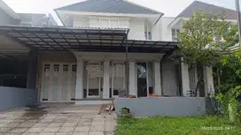 Rumah minimalis Citraland siap huni sudah renovasi row jalan lebar