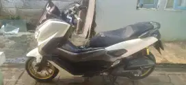 Nmax 2018 mesin halus tampilan ok..suratlengkap