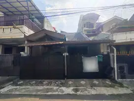 Rumah di Taman Buaran Indah 3, Klender, Jaktim