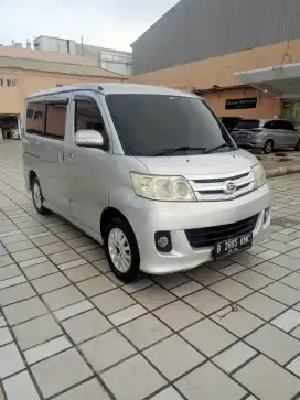 Daihatsu Luxio X Matic 2009